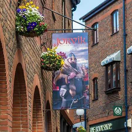 Apartment 5 In York *