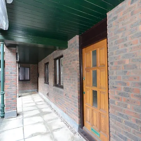 Apartment 5 In York *