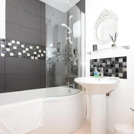 Apartment 5 In York York